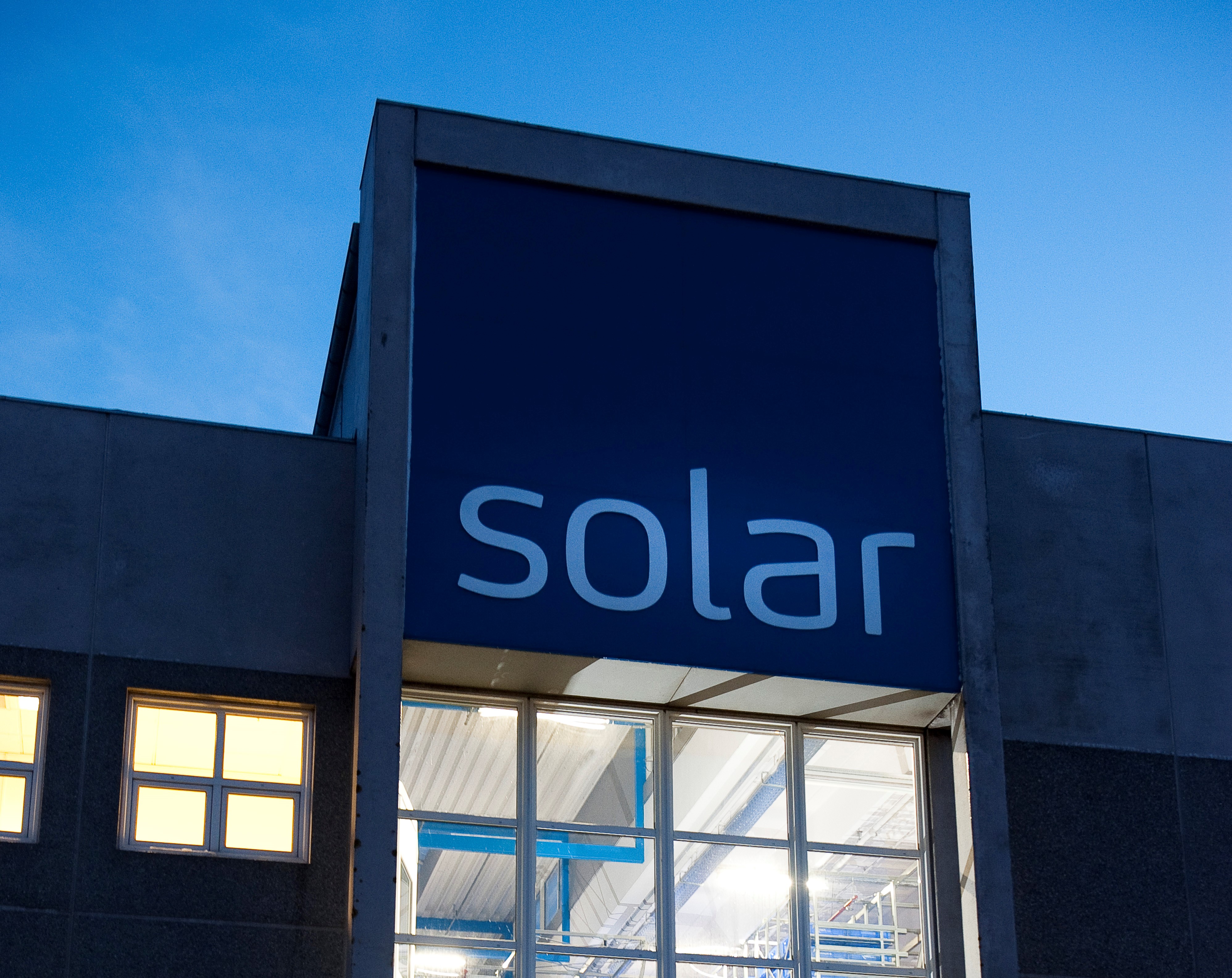 Read more about the article De bakker op om fremtidens elektrikere: Solar